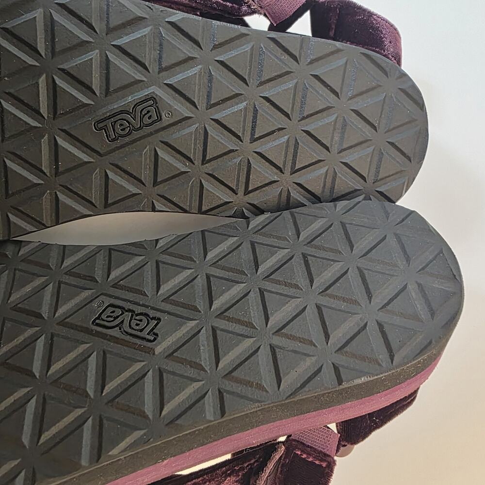 Teva Flatform Universal 1017443 Sandals Womens US 9 Fig Purple Velvet Platform - Picture 16 of 16